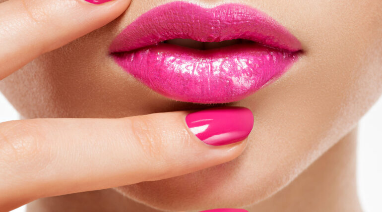 Pose de Vernis semi permanent dans votre institut de beauté Turquoise à Aix en Provence